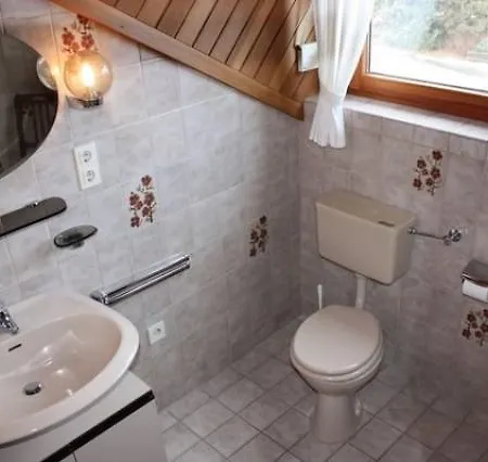 Haus Lienhardt شقة